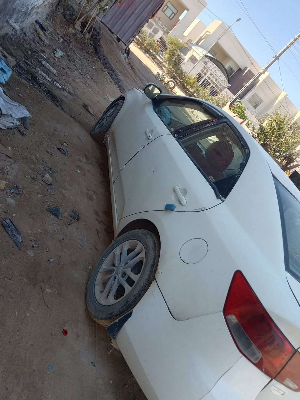 سيراتو موديل 2011 صبغ عام أثر دحجات سعر 70ورقه ***********
