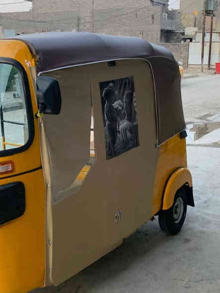 سلام عليكم تكتك للبيع موديل 2019 شهر العاشر رقم انكليزي وسنويه بسمي تحويل ثاني يوم مكينه خير من الله وخرسه كير خير من الله اكسل شركه ابو اليبل الوردي كلجات شركه ابو ليبل الوردي تخم تاير شركه هندي ابو الحيه قبل يومين شاده كهربائيات كلهاا شغاله برده جديده دوشمه جديده السعر3 ملايين وبيهاا مجال عنواني بغداد شهداء العبيدي الثالثه *********** 
ملاحضه:التكتك مال جناي الله شاهد
