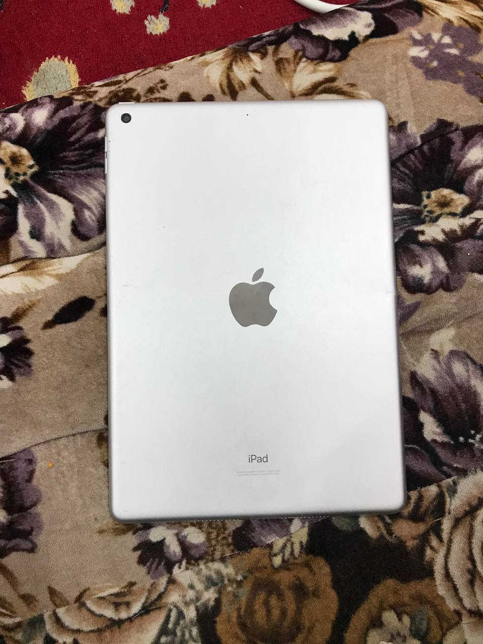 ايباد ٩ البيع مبدل حساس
سعره ١٨٠بي مجال
رقم وساب ***********
