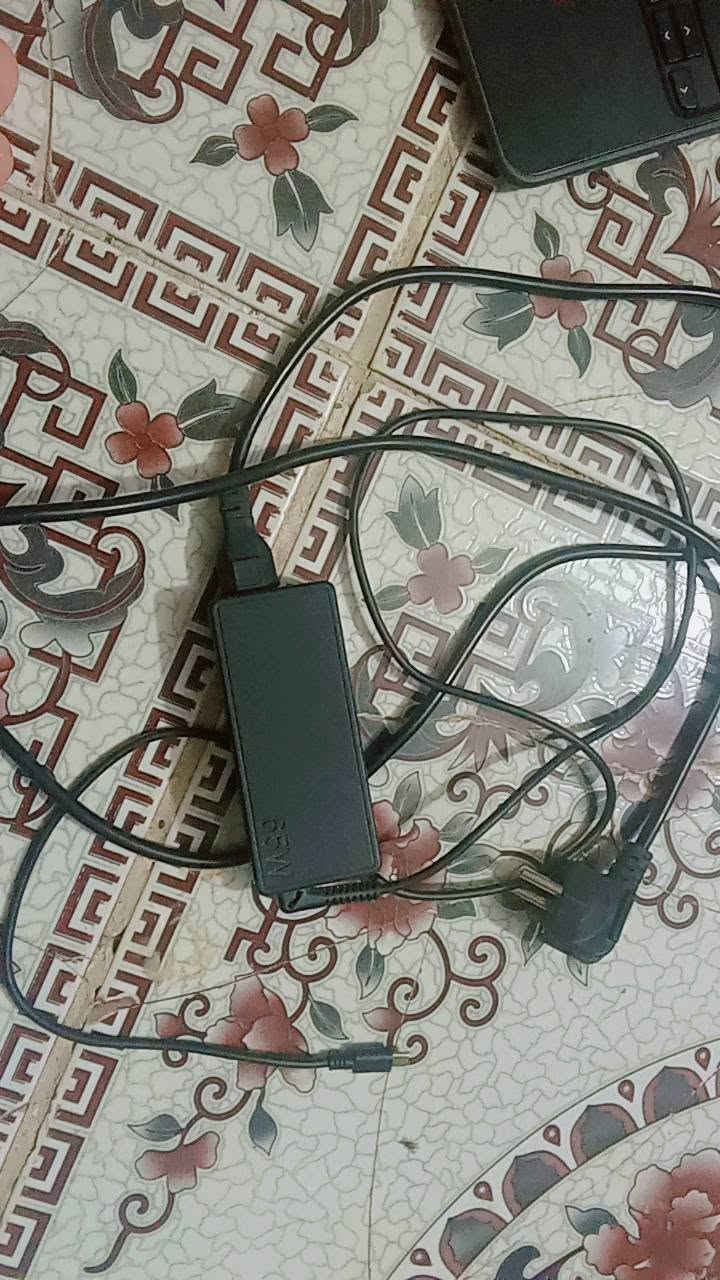 حاسبه مستعمله للبيع كلش قليل مستعمله او وياه شاحنه 65W او مواس اصلي كارتون
08754862355 واتساب


**إذا كنت صاحب هذا الإعلان وتريد حذفه لأي سبب، رجاءا أرسل رسالة إلى الدعم الفني**