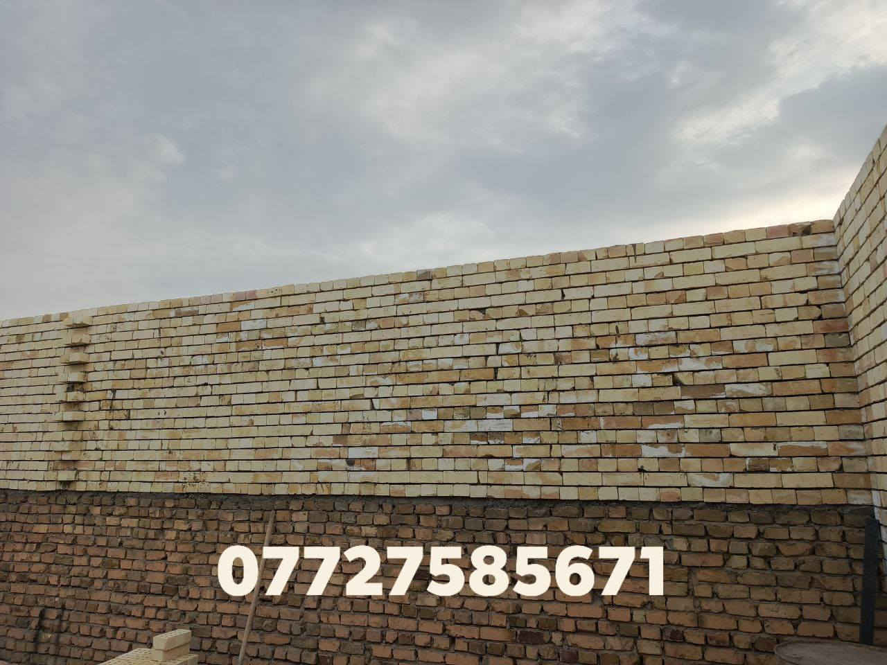 جزء من اعمالنا... 
تم و الحمدلله ،
اكمال هيكل مشتمل طابق ثالث ( حي الجامعة) 
مساحة : 100 م 
نوع الطابوق الجمهوري . 

خلفه بناء درجة اولى 
***********#
