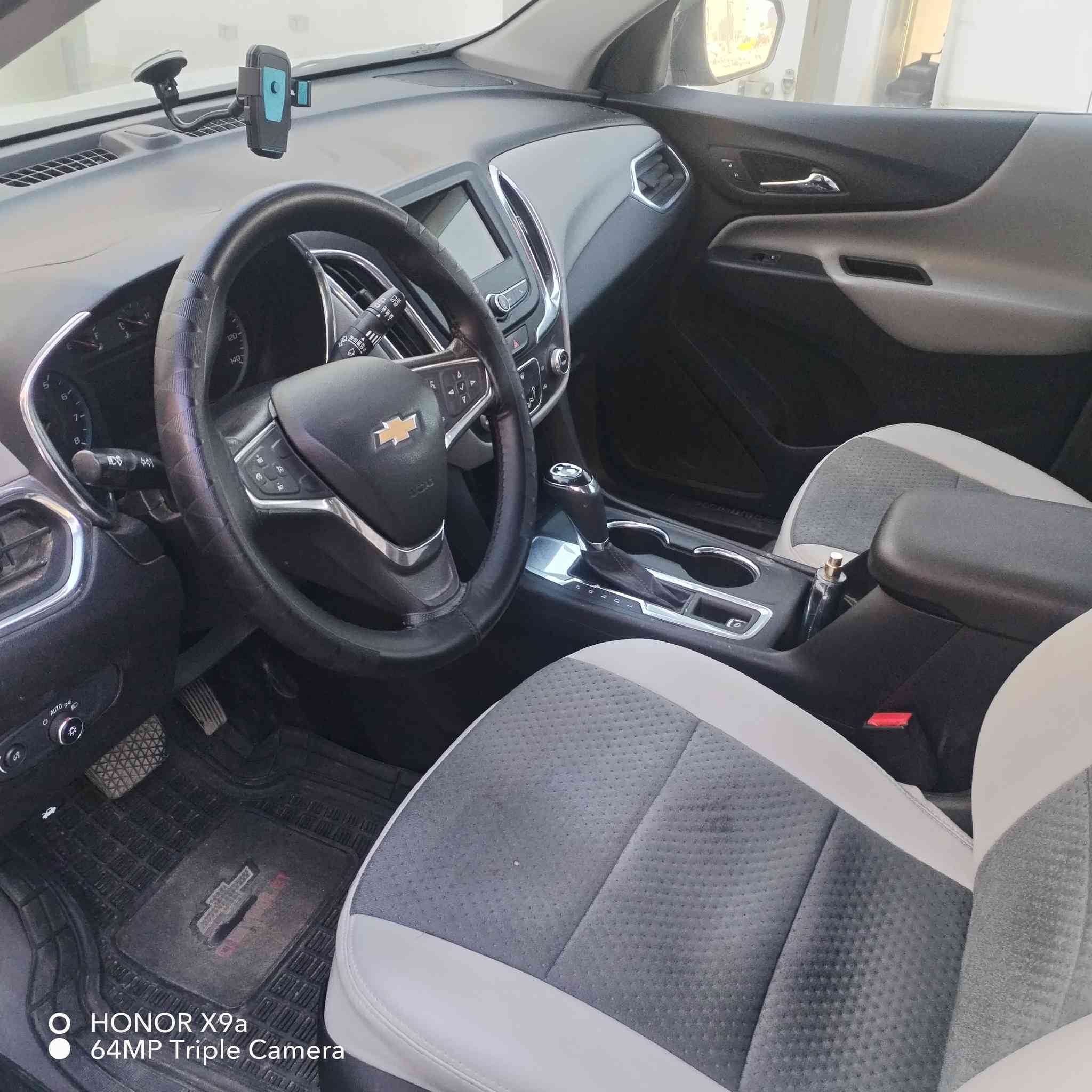 السلام عليكم
اكوينكس موديل 2019 للبيع مداور ثاني يوم 
تبديل بنيد وصبغ الجاملغات الأمامية نفسها بدون راديترات على وضع الشركة 
ضارب أرباك البردة والدركة بدون الدشبول
السعر 155
مكان السيارة الناصرية الإدارة المحلية 
للاتصال ***********
