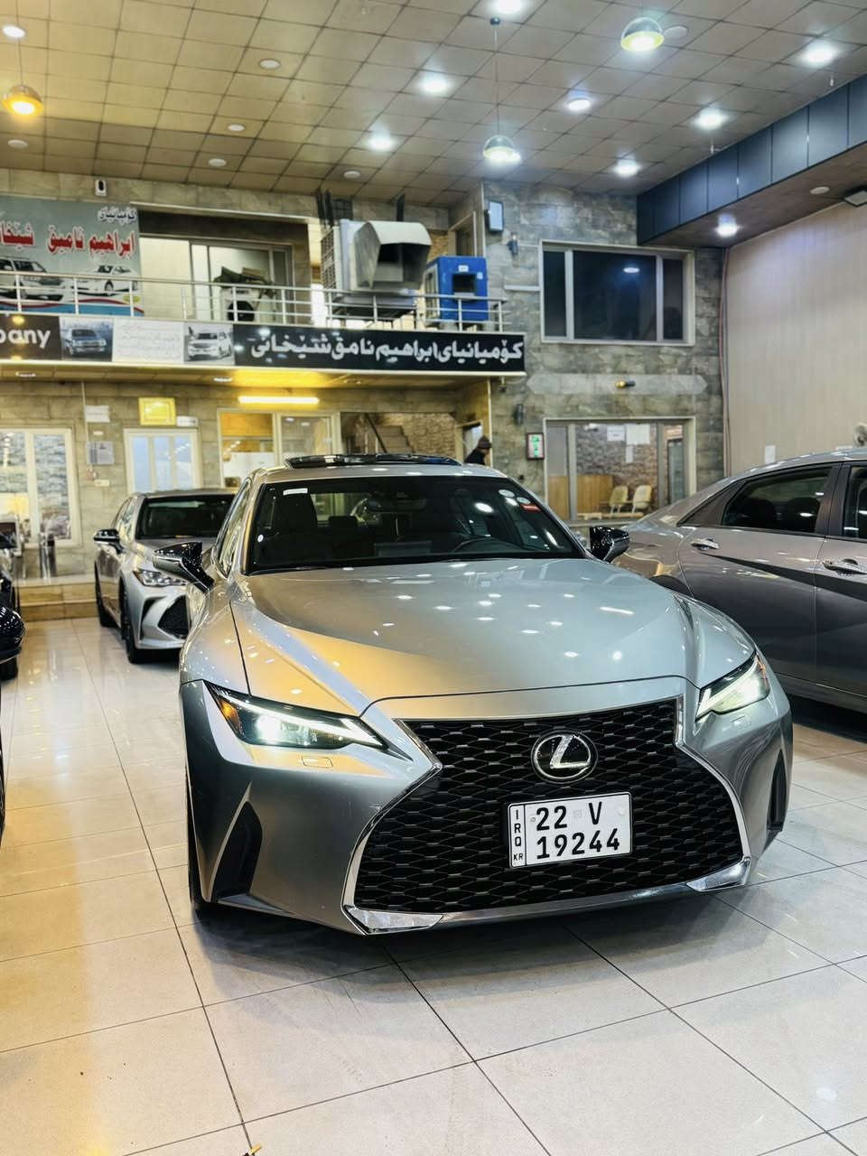 LEXUS IS 300 2023 V6
***********
فول موسفات 
سلايت
رادار ٣٦٠
كشين جلد
كشين حار بارد
V6
شاشة كبيرة 
لايت ليد
ضرر شبر جاملخ بدون داخل بدون ارباك ١٠٠٪؜١٠٠
عينوان إربيل معرض ابراهيم ناميق شيخاني 
سعر ٢٣٨ مجال
*********** وتساب
