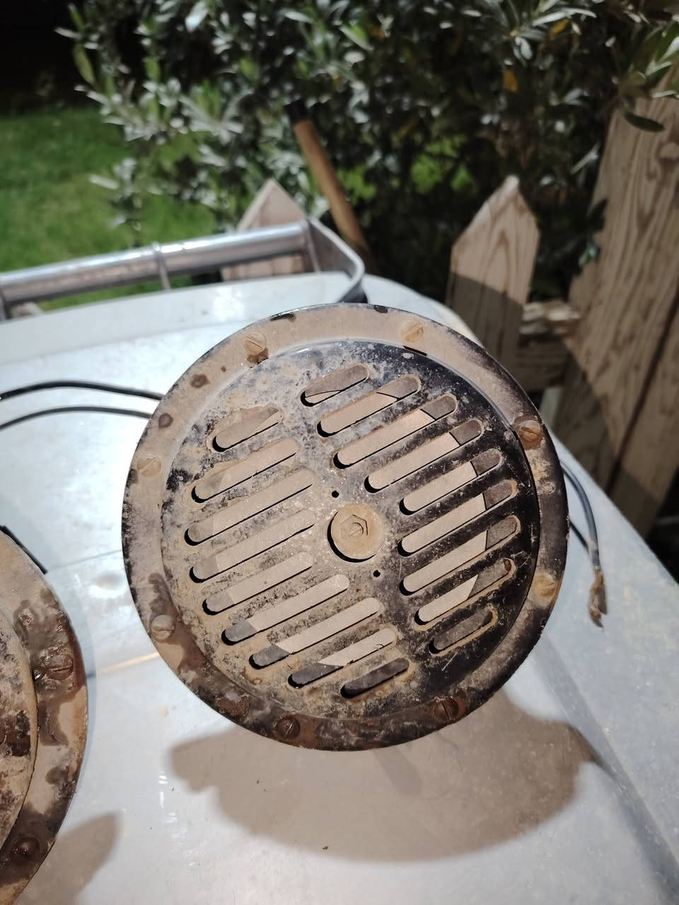 سلام عليكم بوش للبيع     بغداد الزعفرانيه ***********
