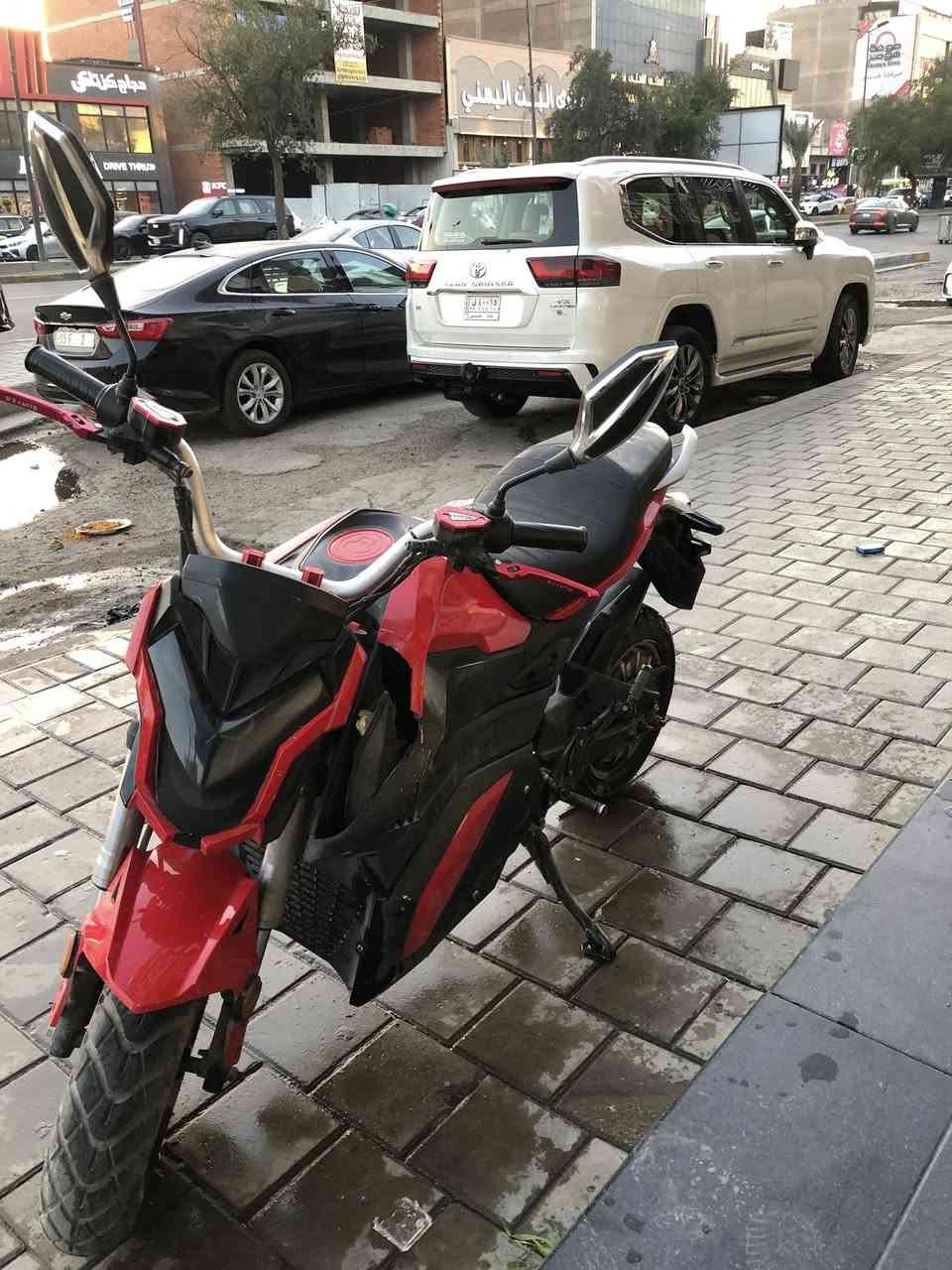 دراجة شحن ستريت فايتر
دراجة شحن للبيع دراجة نضيفة وخير من الله مبدل بطاريات قبل أسبوعين دارجة تمشي 50 كيلومتر مسافة وسرعة 70 ثنيناتهن حقيقي مو كلاوات تفيد لهل الدلفري شحن دراجة كلشي شغال بيها تجي تفحص كلشي دراجة بس بيها ضربة موضحة بالفديو السعر600الف وبيها مجال بسيط رقم ***********
