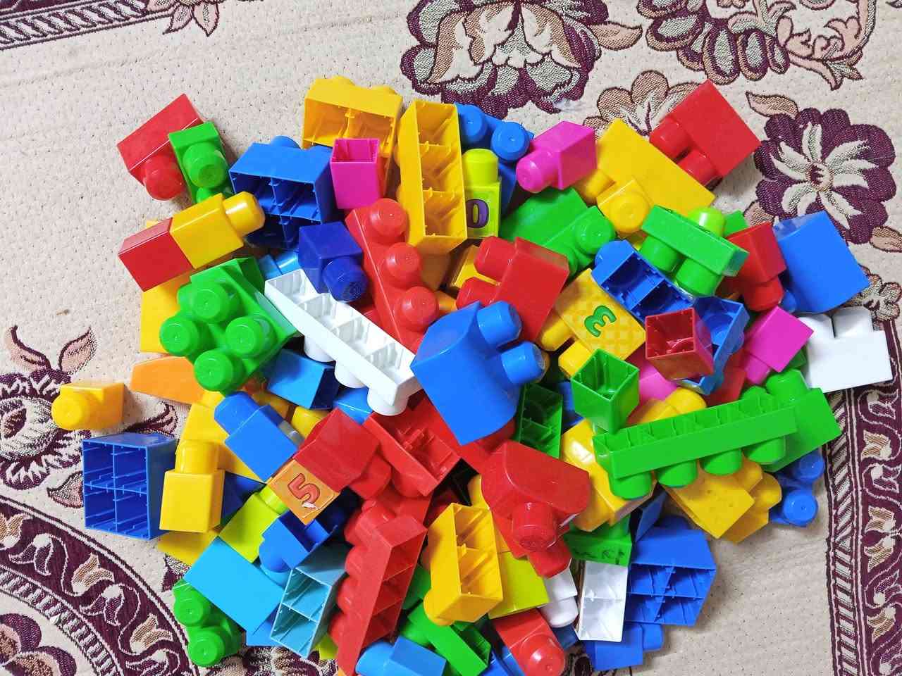 مجموعة مكعبات حجم كبير 
العدد ١٢٢ قطعه 
السعر ١٥ الف
يتوفر توصيل بغداد والمحافظات


**إذا كنت صاحب هذا الإعلان وتريد حذفه لأي سبب، رجاءا أرسل رسالة إلى الدعم الفني**