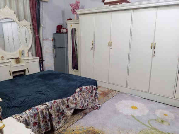 بيت للبيع كربلاء قنطرة السلام المساحه 400م يحتوي على 3غرف صالة ستقبال مطبخ حار بارد حديقة جبيرة وكراج يتسع سيارتين زراعي سند 25
تحت البناء 170 الواجهه 13
النزال 31 يبعد عن الامام 1.5كيلو ونص مشي نص ساعة
السعر 225 وبي مجال 
للاستفسار ***********
او مراسلة صفحه
