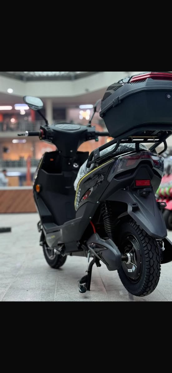 دراجه شحن للبيع من شركة Mtrدراجه نظيفه بيه ضمان سنه كامله عقل وملف وبطاريات ٦شهر وصل ضمان موجود دراجه اي شخط مابيه موصفات زلون بصمه كرت تشغيل عن بعد تكدر تربطه عله تليفون اي ستفسار عله رقم *********** سعره اني ماخذه ٩٢٥ الف سعره ٧٠٠وبيه مجال
