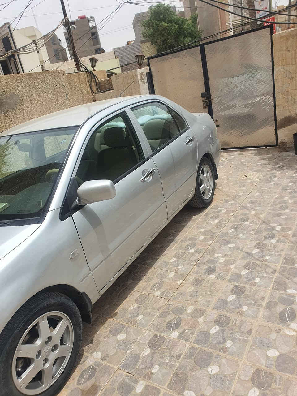 السلام عليكم لانسر خليجي رقم سليمانيه موديل ٢٠٠٨ كير اوتو محرك جبير  باقي التفاصيل تعال خاص السعر ٧٥ و بيها مجال بسيط ***********
