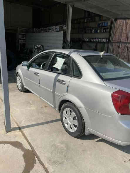 اوبتره ٢٠٠٩للبيع مصبوغه حزام
السعر  65وبيها مجال 
***********
