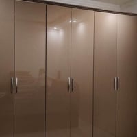 أربيل • دولاب ٦ أبواب • حالة جيدة