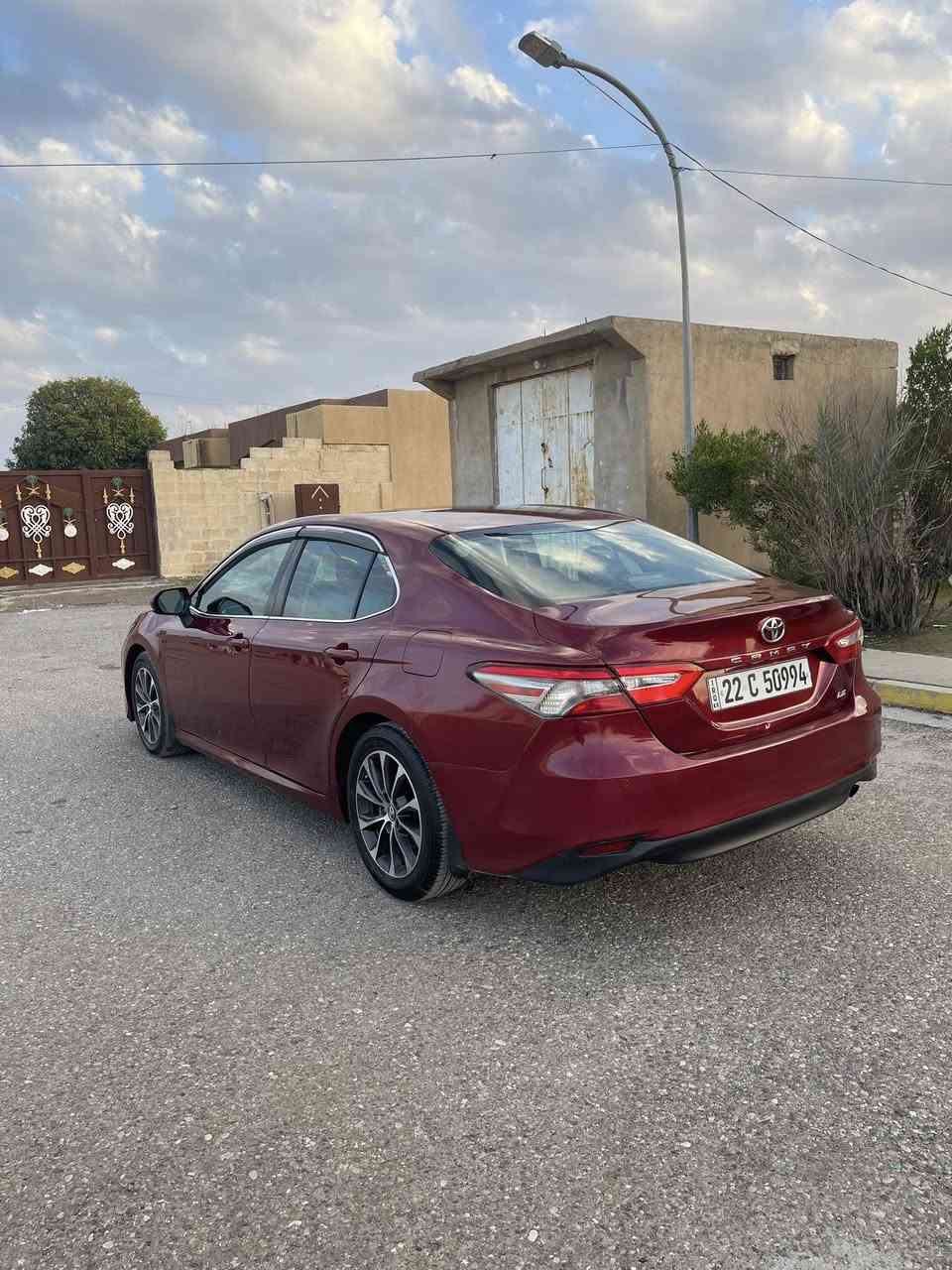 كامري وارد امريكي موديل 2018  رقم أربيل الجديد السنوية جديده شرط التحويل 
محرك ما مفتوح كير محرك شرط قطعتين  صبغ بدون دواخل السياره جديدة داخل جديد ماشيه 110 الف تبريد تدفئه  مابيها نقص  السعر  170  مكان سياره الشرگاط الشراي يتصل *********** لمو شراي لا يتصل
