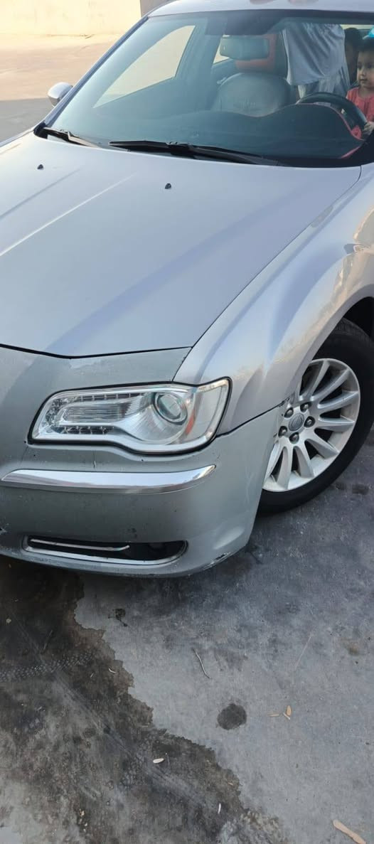 اسلام عليكم دوج C300 أوباما للبيع فقط موديل 14 فول 6 سلندر تو ويل رقم بغداد بسمي شرط  التحويل ابيع احزام صبغ السونار موجود السياره ضربتها خلفيه مكان السياره بغداد والسعر 130$ هاذه رقمي *********** للأستفسار
