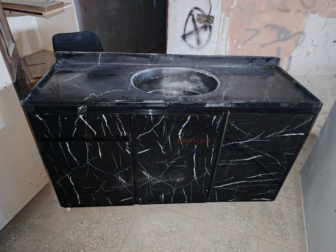 السلام عليكم تم وصول الحاويه أثاث منزلي باله وجديد 
 نواع غراض منزليه  العنوان الناصريه الإسكان الصناعي نزلت الجامع الكبير بلبدايه 
رقم ***********
