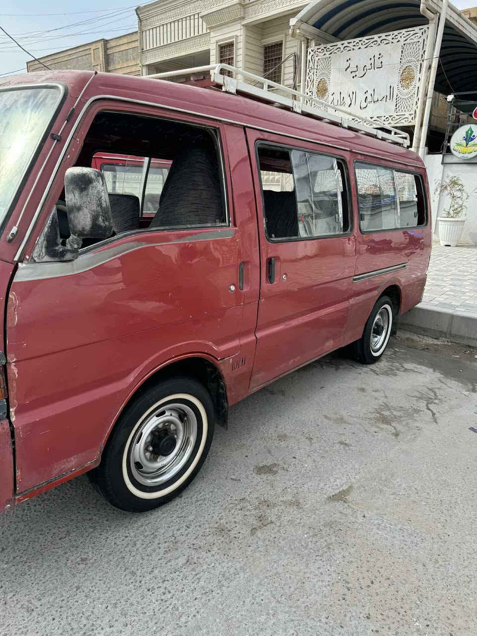 سلام عليكم مازده موديل 98 رقم انكليزي مصفره تحويل مباشر سياره جاهزه مكينه بريجو ٣٠٠٠ اكسن فونتيره كير جديد تخم تاير ما ناقصهه شي  
السعر ٦٥ وبيهه مجال مكاني ناصريه

رقمي ***********
