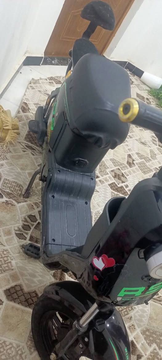 دراجه شحن   R9  دراجه جديده نقصه بطاريات ***********
