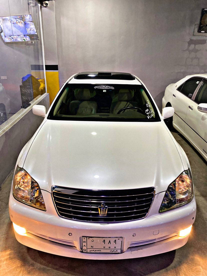 سلاو هاوريان شاهينه ي 2005 2 دووگمه جلد صلايت 182 حاسه ي بروو دوا1پارچه ي بوياغه هيه بي دوو كه ل  شتي كي نمونه ***********
