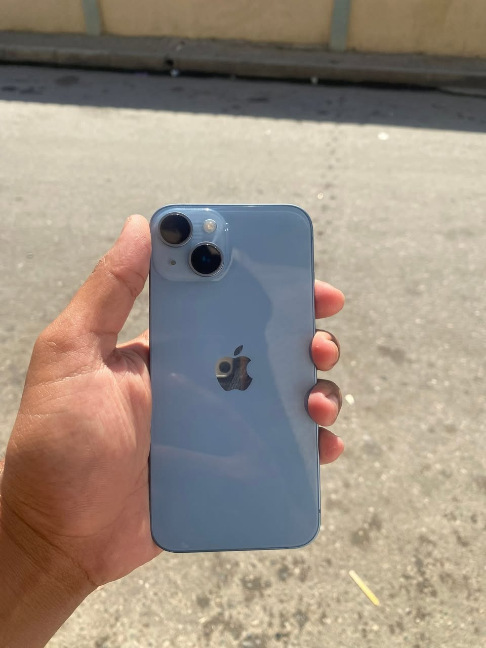 � للبيع: iPhone 14 

🔹 اللون: أزرق فاتح
🔹 السعة: 128GB
🔹 دبل خط
🔹 البطارية: 95%
🔹 نورمال
🔹 ضد المي 💧
🔹 نظافة 100%

📞 للتواصل:***********
