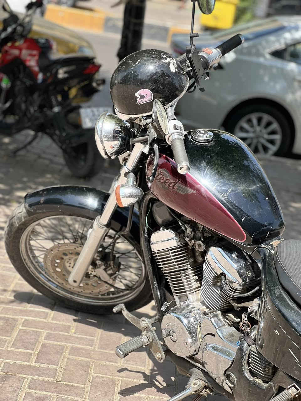 هوندا ستيد 400cc بلادي رقم بغداد بأسمي كاملة مكملة شغل واطلع ترايك للسعودية موديل 1995 بالسنويه مكتوب 1989 كهربائيات مكفولة هيج مراح تبين تعال وشوفها بعينك اذا رايد دراجة تخدمك 24 ساعه. مكاني بغداد حي الجهاد السعر 16 ورقه ونص وبيها مجال.


**إذا كنت صاحب هذا الإعلان وتريد حذفه لأي سبب، رجاءا أرسل رسالة إلى الدعم الفني**