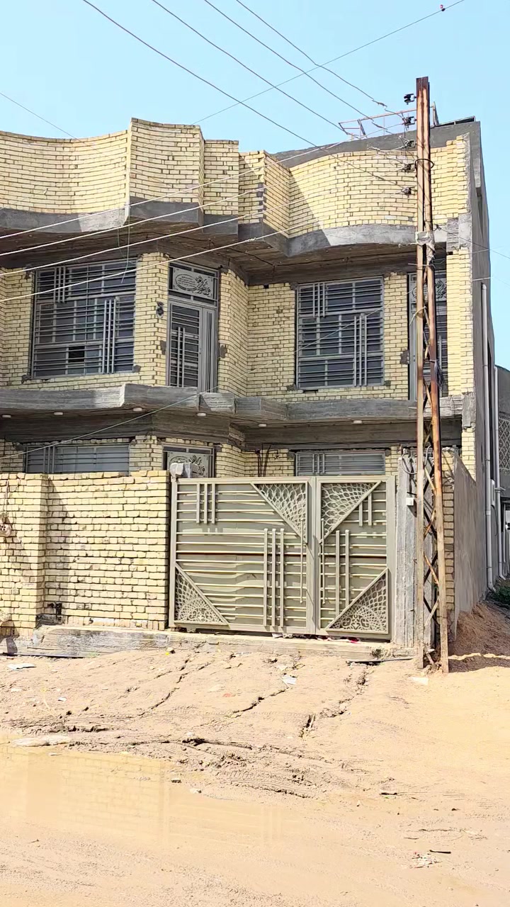 يعلن عن بيع الدار طابو صرف ركن ع شارعين
المساحه ٢٠٨ متر ثلاث طوابق بناء حديث 
٢٠٢٤ كونكريت مسلح 
الموقع حي الأسرة  في البدايه 
الاستفسار أكثر يرجى الاتصال بنا ع الأرقام التاليه
أو زيارة المكتب الكائن في حي الجمهوري 
*********** واتساب
أو ***********
