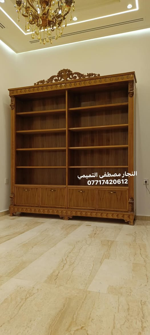 في عالم الخشب، هناك قطع تُباع.. وهناك تحف تُورّث. اخترنا لكم خشب الصاج ليتحدى الزمن، وخشب الزان ليعكس رقي التفاصيل. الجودة ليست مجرد كلمة، بل هي ملمس يدوم." 👑🪚

من اعمالي النجار مصطفى التميمي ***********
بغداد حي اور  مده الفصال 20 يوم
