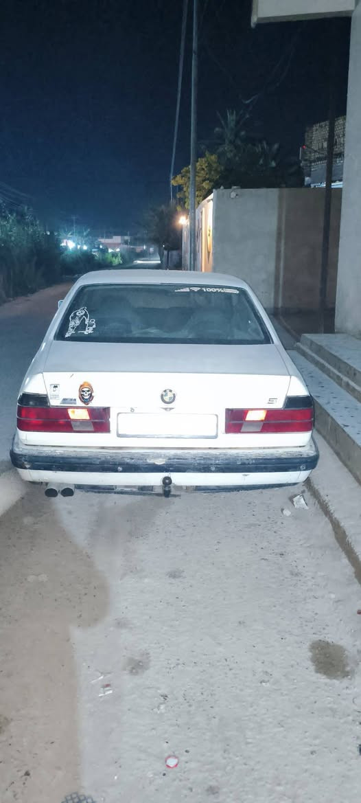 735 مفتوح
عوزها تبديل اكسل وفلنجات 
وكوبلن تالف ينرادله تبديل ( يعني كون تسحبها للمصلح ) 
رقم كربلاء انكليزي راعيها موجود تقابله وتطابق معلوماته وشوكت ماتريد يداور وميقصر 
مال تعمير  اريدها ب 28 وبيها مجال بسيط للشراي 

واتساب ***********
