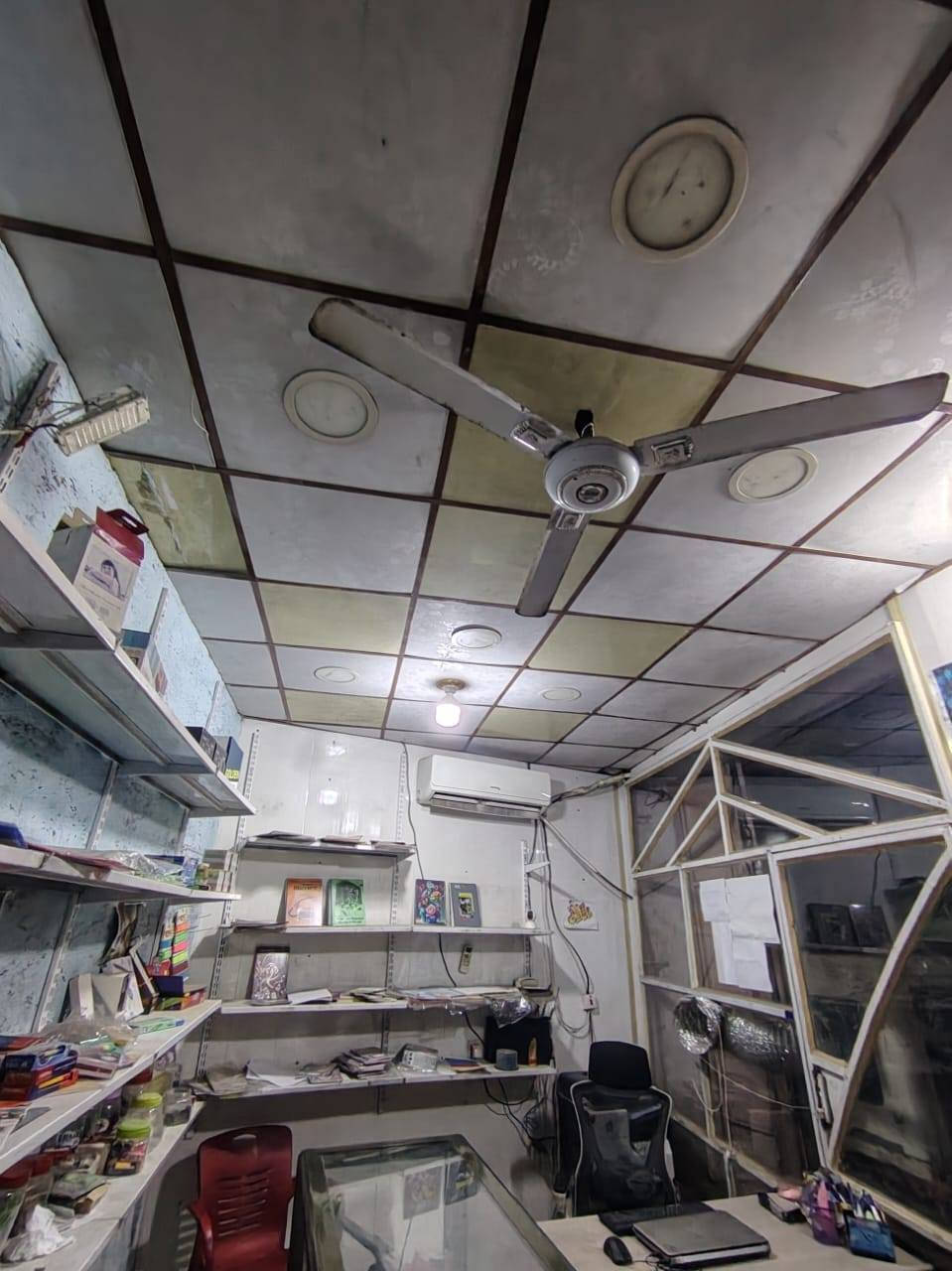 اعلان فرصة استثمارية ✅
📚✨ مكتبة الحارث للبيع! ✨📚

مكتبة جاهزة للعمل بكل محتوياتها، موقع مميز مقابل ثانوية الزوراء والانصار والعاصم.
* تجمع مكاتب الزوراء
✅ شغّالة وبيها كل المستلزمات
(حاسبة - طابعة كبيرة سريعة ملون و عادي - سبلت - مبرده) 
✅ مكان معروف وبيه خير من الله
✅ فرصة استثمارية مميزة للي يريد مشروع ناجح من اليوم الأول

🚪 مجرد تستلم وتباشر شغلك بدون أي تعب!

الموقع الضلوعية خزرج مدخل ثانوية الزوراء للبنات - ركن 

📞 للاستفسار والتفاصيل: [ *********** ]
