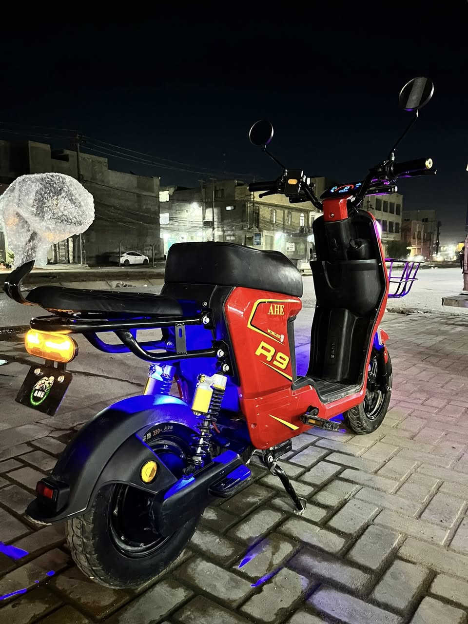 سلام عليكم 
بايسكل R9 للبيع 🔴

دراجه قياس ‏10-300 R9   🧨 فول مواصفات 🧨 بطاريات 🔋 انبير 36 كبير تحمل وزن (230k) 🛢️بلوتوث اربعه سرعه   ✈️🚀 بك الى الخلف.    لايت ليد زنون LED 🔦 بريك دسك دهن امامي خلفي السرعه99 وبيها بعد هواي مواصفات 🧨 

السعر {<  475. >} وبي مجال 

للاستفسار 
0783 359 9346
0772 5337 307
كربلاء شارع الحولي قرب مستشفى الكفيل
