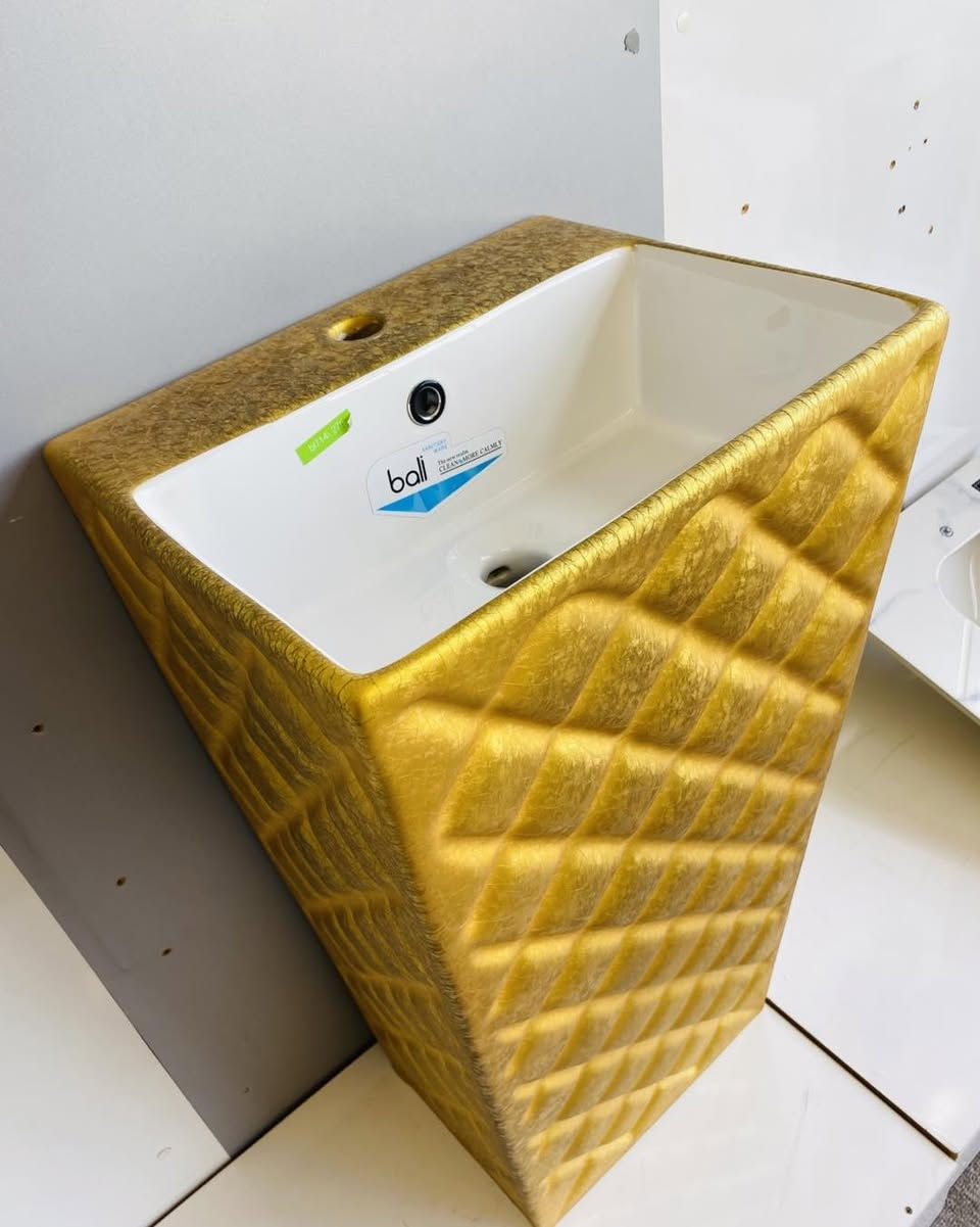 ابراهيم صدف للوكالات التجارية
🔹 مغسلة مودرن مع مرايا
🔹 تصميم أنيق وجذاب يضيف لمسة فخامة لحمامك
🔹 جودة عالية وبسعر مغري 🔥

📍 العنوان: ديالى – خانقين
شارع سايدين، ملعب، مجاور مطعم مونجيز

📞 رقم الهاتف: ***********

بانتظار زيارتكم �
