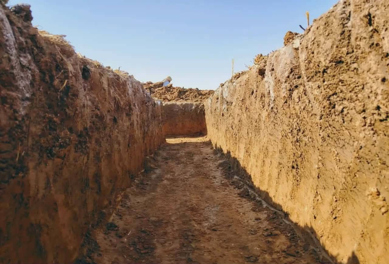 كادر المزرعة للمقاولات والإنشاءات 🏗️
بإدارة: عبد الله

​هل تريد بناء بيتك أو محلك وتبحث عن شغل درجة أولى ومضمون؟ كادرنا المتكامل في خدمتكم لتسلم العمل من الصفر وبأعلى درجات الإتقان والسرعة:

​🔨 تفليش وتشليع: تفليش المباني القديمة وتشليع البلوك وتنظيف الموقع بالكامل.

​📐 حدادة وتسليح: تسليح الأساسات والشناجات بدقة هندسية عالية ومتانة.

​🪚 نجارة قالب: عمل نجارة القوالب باحترافية تضمن استقامة الصب تماماً.

​🧱 صب الأساس: صب خرساني متقن ومحترف لضمان قوة البناء وعمره الطويل.

​** شعارنا: دقة في المواعيد، نظافة في العمل، وأسعار مناسبة ترضي الجميع!**

​📍 الموقع: صلاح الدين - قرية المزرعة

📞 للتواصل والاستفسار (إدارة عبد الله): ***********
