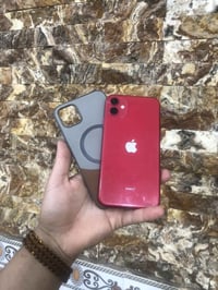 آيفون ١١ • ١٢٨ • احمر