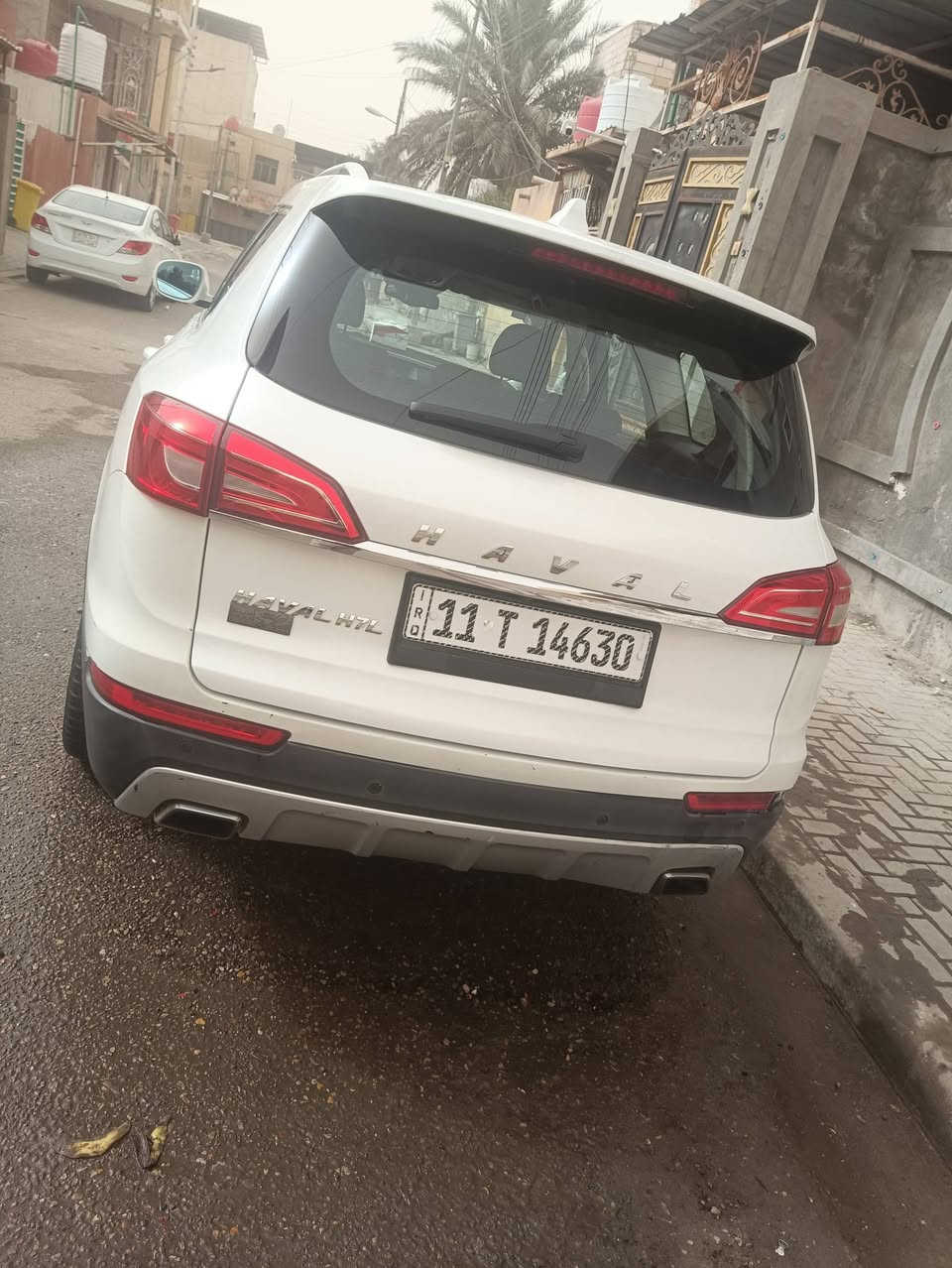 سلام عليكم سياره هافال للبيع  2018H7 فول موصفات  رقم بغداد باسمي  بيه باب سايق وجاملغ مصلحينه عل بارد وبيه خيط تبخير سياره 7 راكب الموقع بصره  
السعر 110 وبيه مجال قليل  
***********

