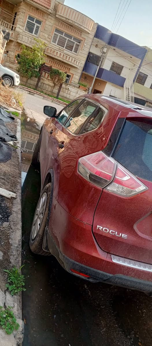 نيسان روج موديل 2016 مواصفات S بيها قطعتين صبغ فقط بدون دواخل بشرط.. كير ومحرك بشرط.. هزه ورقم وسنويه جديد.. مكان السيارة اربيل
السعر 133 و بيها مجال قليل
***********
