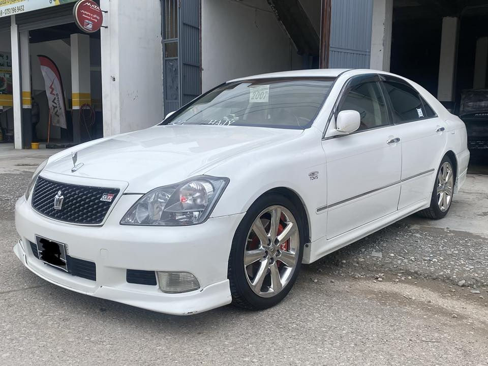 شاهينه مؤديل ٢٠٠٧براوه براوه ٤ دوگمه ي فول فول به س سلايت نيه ١٨٤ بئ دوكه ل كؤد كراو گيرومه كينه به شه رت چوار تايه ويلي دنگه ي ئيستيل لؤك له ژيره مواسه فات چواركوشن جلدو هيته ر كاره باي په رده سه لاجه لايت ناوچه ي كوير حاسه ي بيشو دوا كاميرا بئ چالو شوخت لؤك لؤكه سه ياره كه تاقانه يه گيرومه كينه و كاره بايو ته قه و ره قه به شه رتي فيته ر زؤر به قوه تو خؤشه سه ياره كه ٢٥٠ مه سره في تيا نيه بؤياخ سه قفو گه ڤه ر گؤراو به شه رت سه ياره كه به قه ت ساخئ جوانه هه ست ناكه ي براوه يه مشته ري ته له فونكه ژماره ..***********
