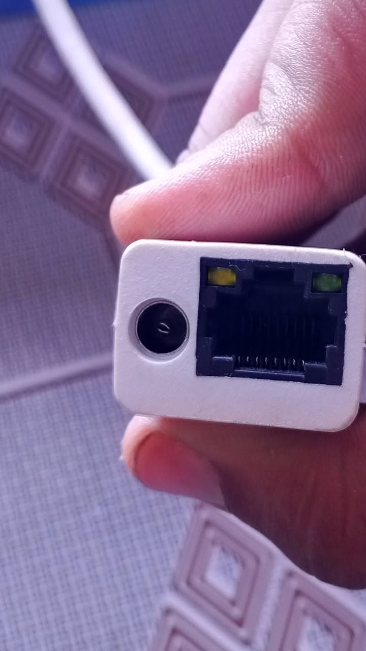 كامره صقفيه 2ميكه ليلي نهاري
السعر 10 متوفر النوعين انفيار وديفار مكاني بصره القبله 12V
التواصل ***********
