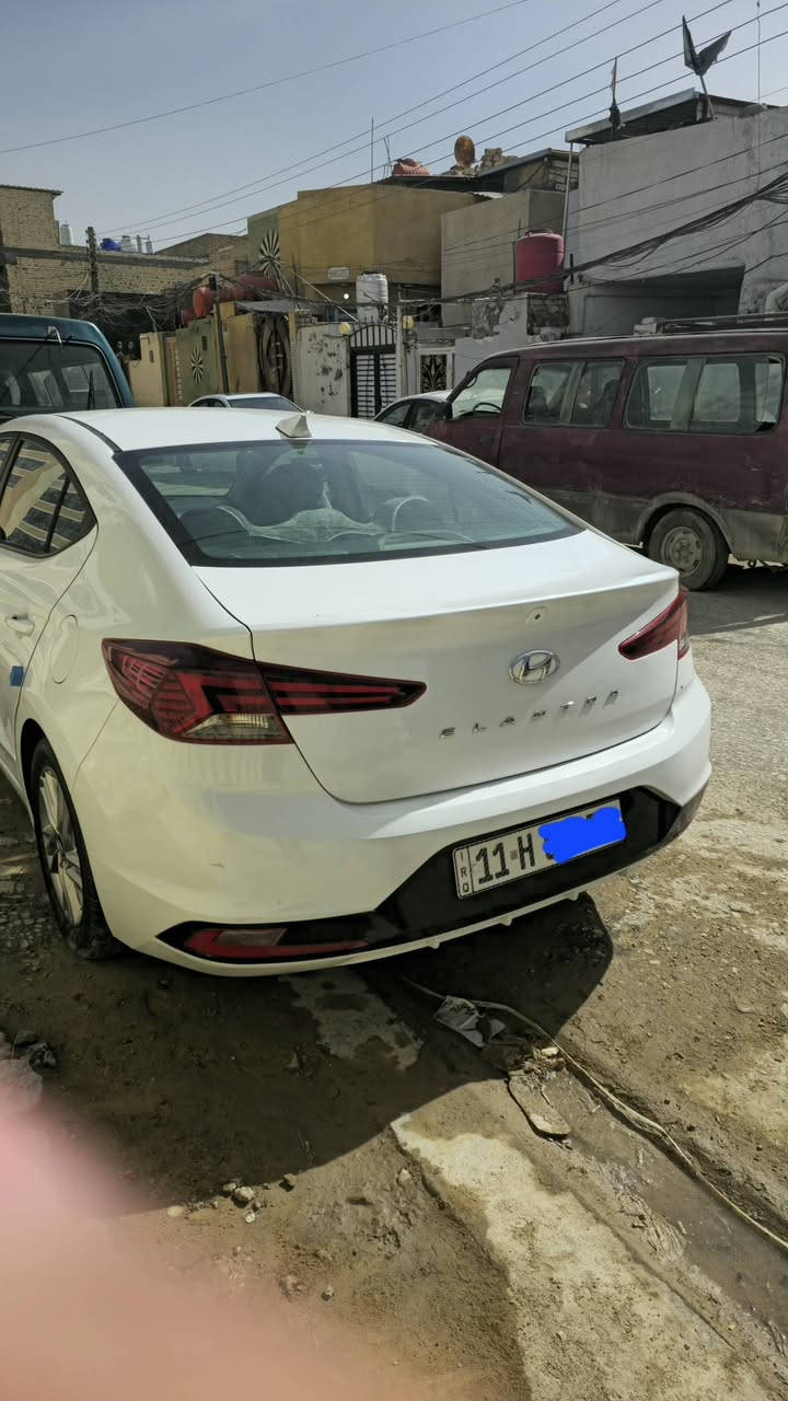 النترا أمريكي
2019 رقم انكليزي بغداد 
فول مواصفات عدا الجلد 
ماشيه 48000
تحويل ثاني يوم 
ضرر بنيد و جاملغ امامي الأيمن 
النجف الاشرف السعر 142 
***********
