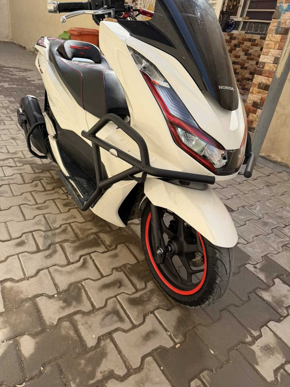 السلام عليكم pcx جيل رابع ياباني دراجه كفاله عامه جلاله واكرام للمراوس بt max


**إذا كنت صاحب هذا الإعلان وتريد حذفه لأي سبب، رجاءا أرسل رسالة إلى الدعم الفني**