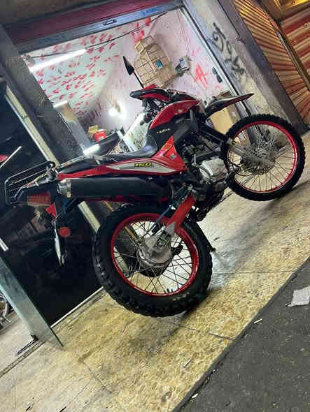 السلام عليكم قفاز رقم اربيل تحويل ثاني يوم موديل 22 كفاله عامه مكينه مامحطوط عليها سبانه مكينه 150cc اقتصاديه كامله مكمله بدون نواقص السعر مليونين بيه مجال للطيبين او مراوس بوكسر جبلي موديل 23 فقط مكاني بغداد السيديه ***********
