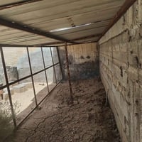 قفص حديد الطول ٦ متر والعرض ١ متر ونص والأرتفاع ١ متر ونص الاتصال ٠٧٧٢...