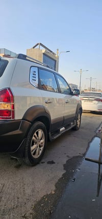 توسان ٢٠٠٩ • خليجي • قطعتين صبغ