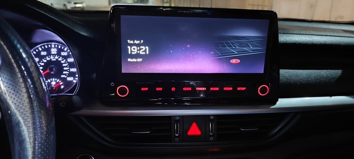 السلام عليكم
للبيع كيا فورتي أبيض 2023 فول  موصفات 
محرك 20 جيتي لاين 
ماشي48 الف ميل 
 تبديل جاملغ  بدون دواخل و بدون ارباك أمريكي شرط 
 رقم  شمالي 

اي استفسار عن سي*********** اتصال فقط 
عنوان موصل
