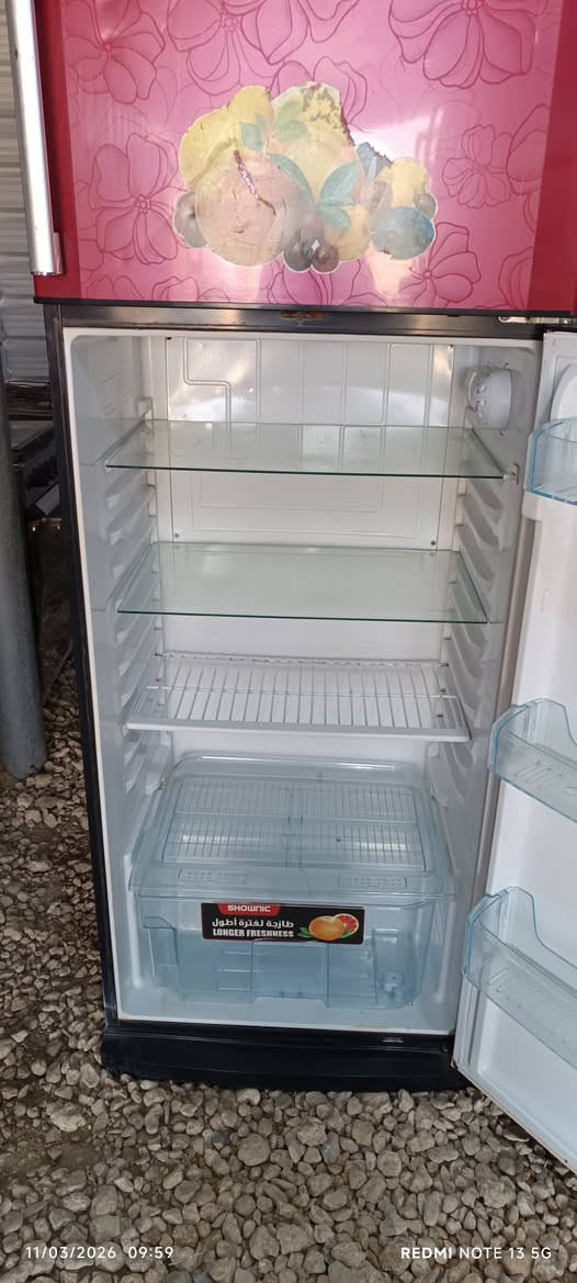 ثلاجات وحدة كونكورد حجم 18والثانية الونسا ياباني حجم 20 للبيع مكفولات من اي عطل مع جرباية حديد عدد3 للاستفسار الاتصال على ***********
