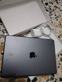 ايباد للبيع سعره ربعميه وبيه مجال صالي شهر من اخذته ‏‪07827968956‬‏