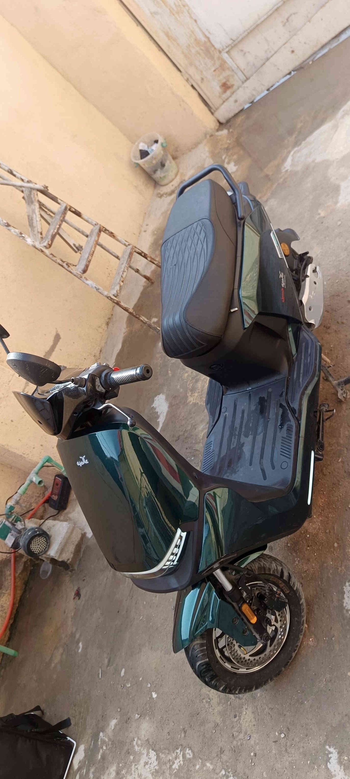 السلام عليكم
دراجة شحن موديل 2024

٦ بطاريات /32 امبير /72 فولت 

شاشه ديجيتال 

بريك ABS هيدروليك 

لايتات لد زنون 

سرعه 80 كيلو 

السعر 750 الف وبيها مجال 

مكاني بغداد  مدينة الحرية

***********
