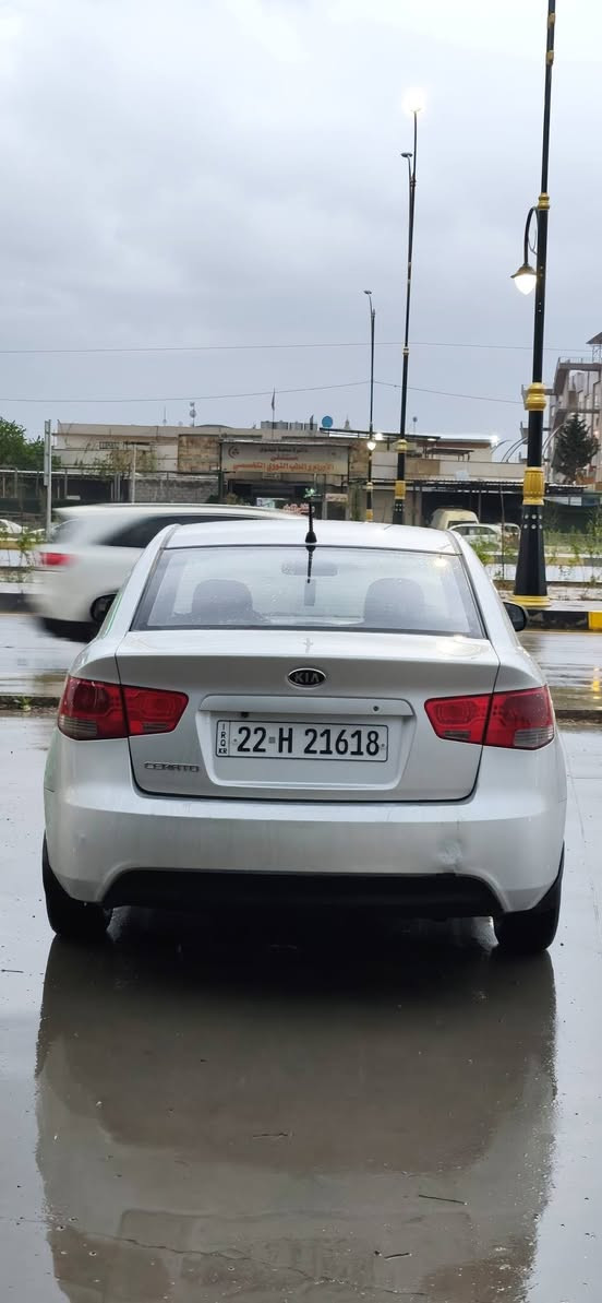 السلام عليكم
كيا سيراتو خليجي
بدون صبغ مكانين بارد بدون فتح بدون تقحيل بدون تبديل 
رقم وسنوية جديد وهزة وفحص شهر 4
محرك 16 دوش شرط
كير توماتيك شرط 
تبريد شرط ثلج
السعر 97
الرقم***********
***********
