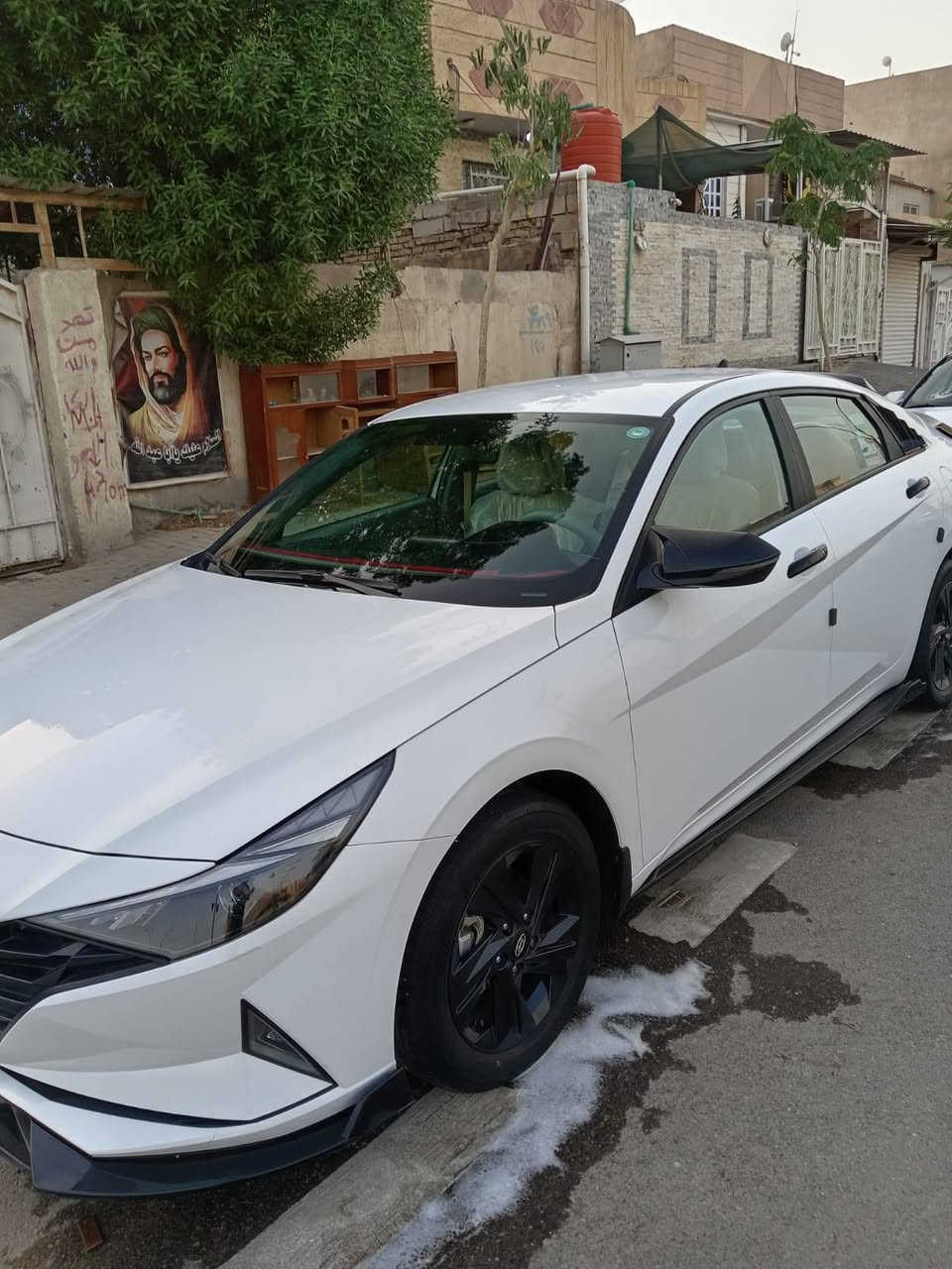 السلام عليكم الانتره موديل 23 للبيع مكينه 1600 كفاله عامه سنويه للـ 28 السعر163 العنوان بصره جمهوريه والاستفسار على رقم الهاتف ***********
