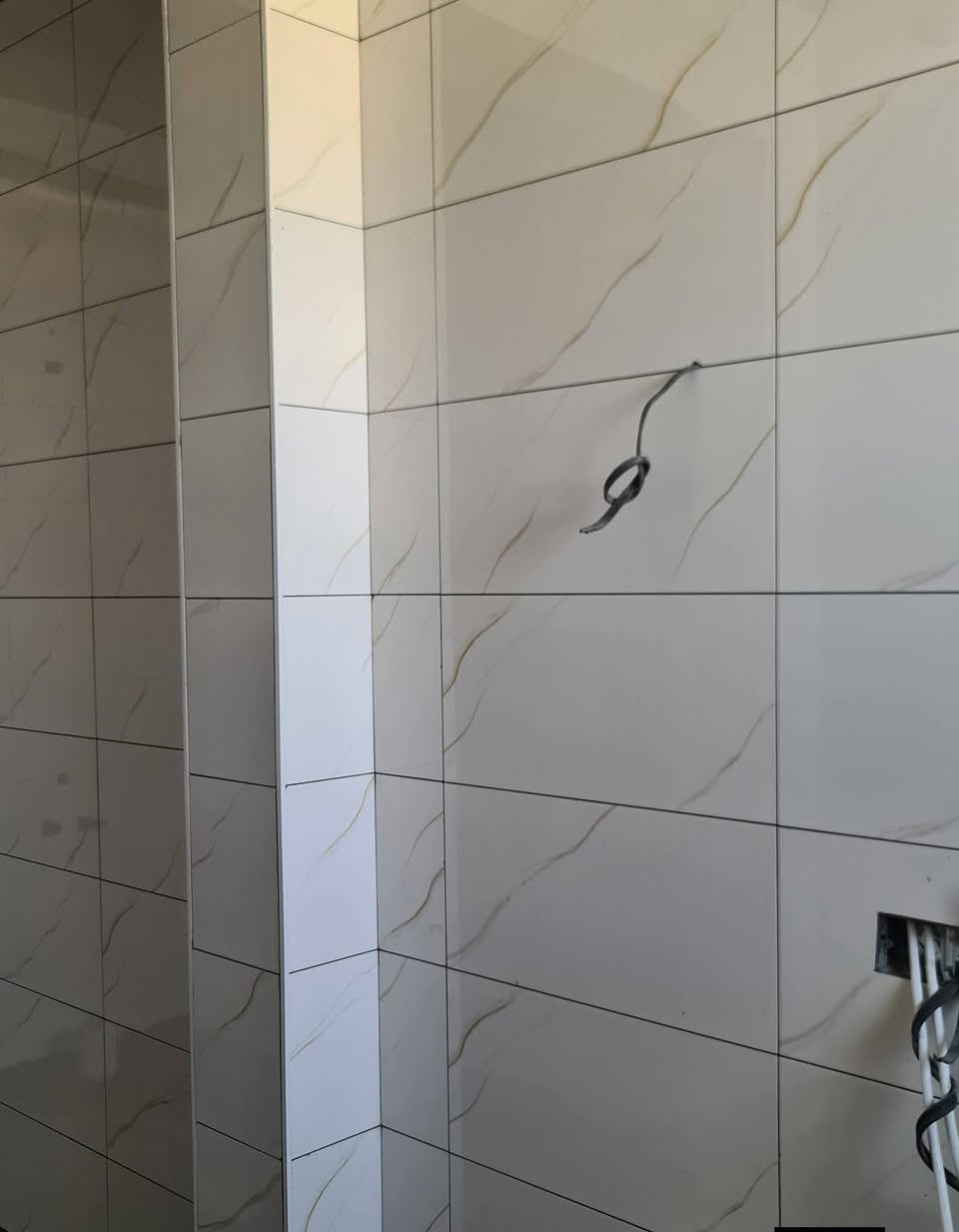 ئامادەین بۆ دانانی هەموو جۆرە کاشیەک لەشاری کەلار و دەوروبەری بەجوانترین شێوەی هەندەی ***********
