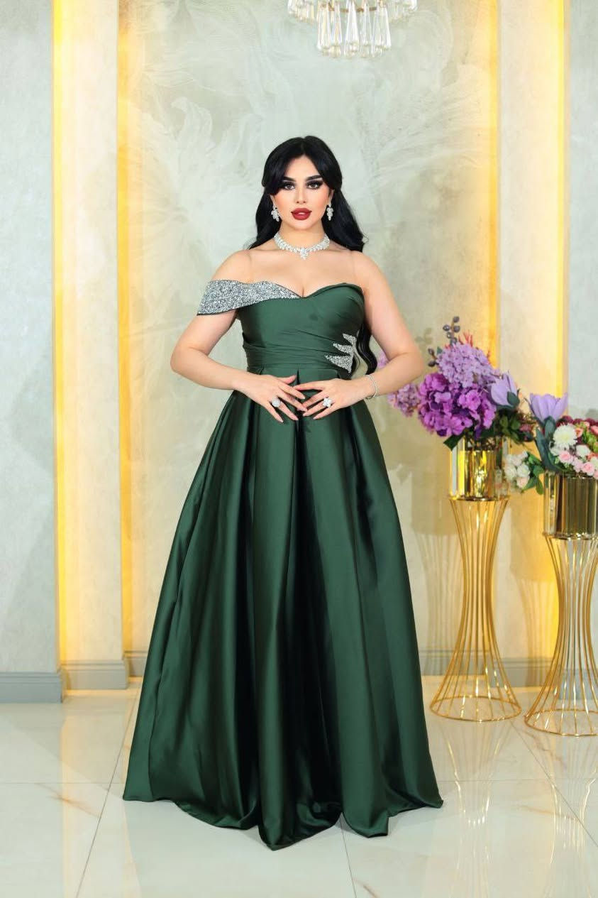 كوني انيقه ومميزه مع مجمع الاناقة 🌹😌💞
جميع الالوان والقياسات متوفره واذا معجبج الطلب
تكدرين ترجعي ويه المندوب وتدللين 🌹🫶
توجد خدمه توصيل بغداد وجميع المحافظات 🚗🚕
للطلب ولاستفسار على خاص او الواتساب ***********
