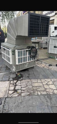 عندي هاي المبرده مستعمله شهرين فقط العالميه سعرهه الجديده مليون وميتين...