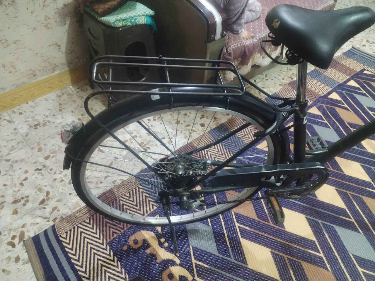السلام عليكم بايسكل حجم ٢٧ حساس ياباني كلش نظيف السعر ١١٠ مكاني بغداد الشعب هذا رقمي ***********
